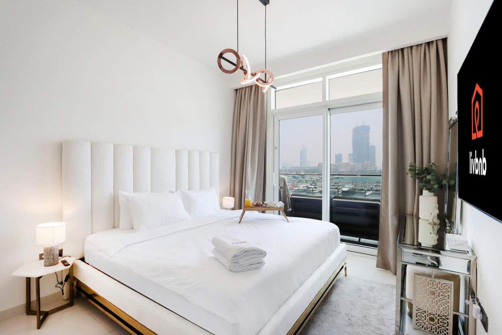Livbnb - Chic 1br, Beachfront & Marina Views Dubai