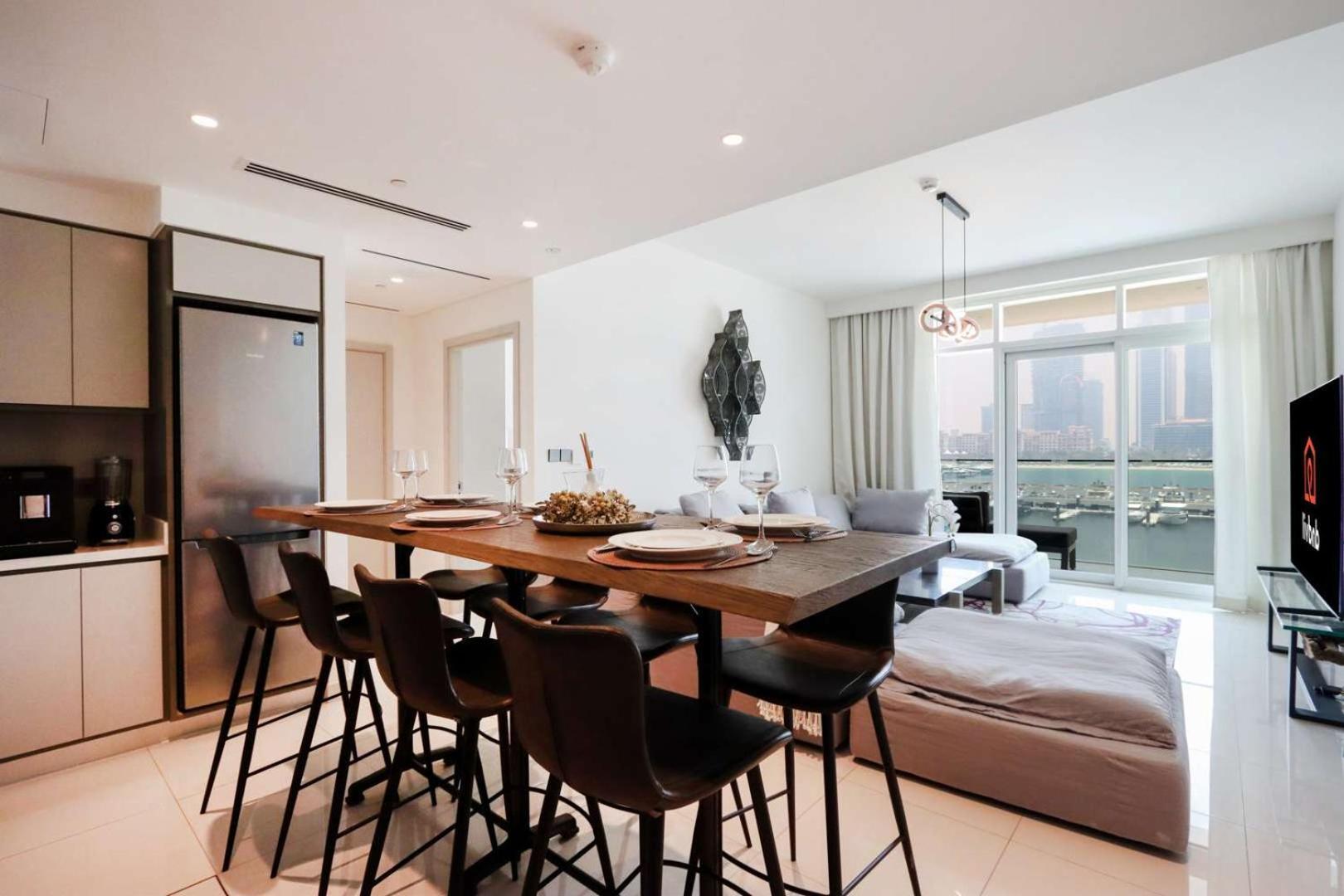 Livbnb - Chic 1br, Beachfront & Marina Views Dubai