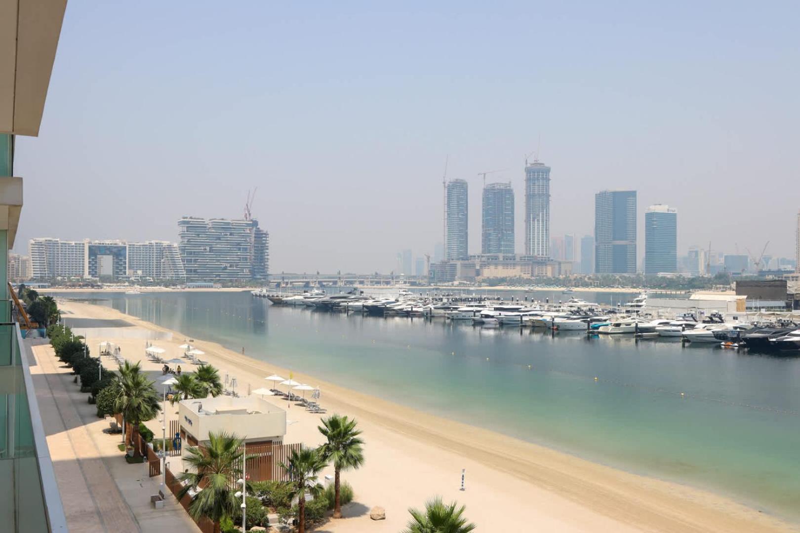 Livbnb - Chic 1br, Beachfront & Marina Views * Dubai