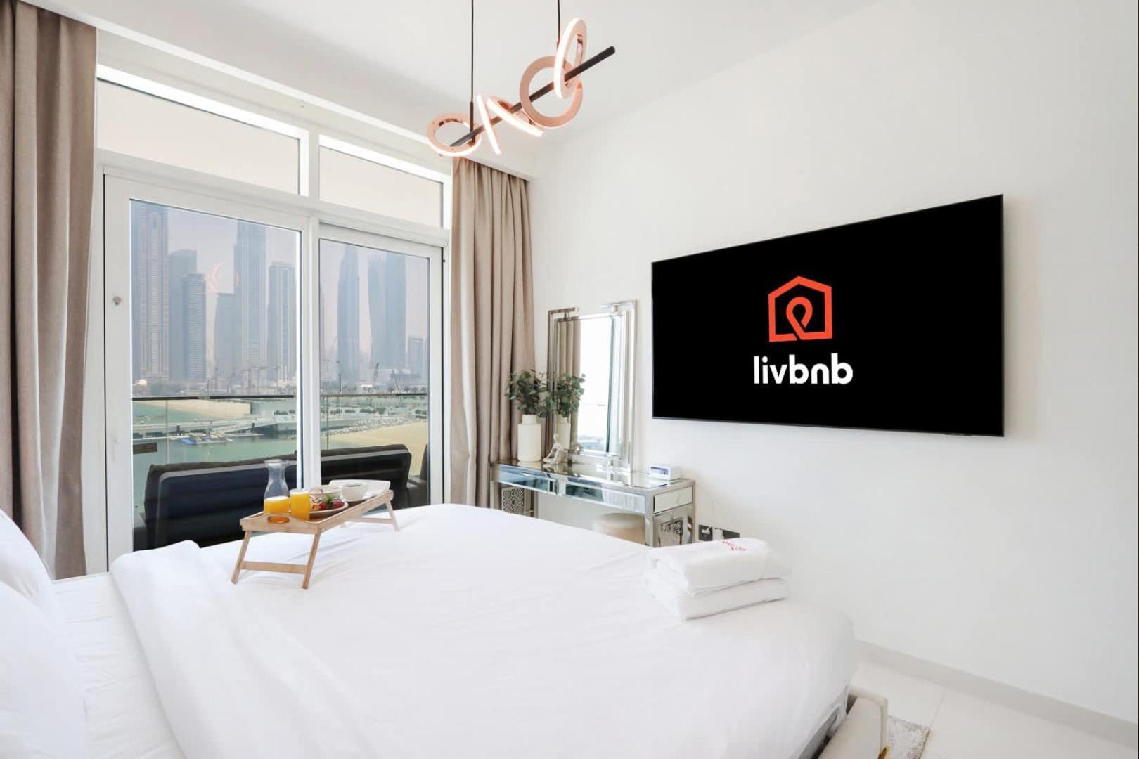 Livbnb - Chic 1br, Beachfront & Marina Views Apartment